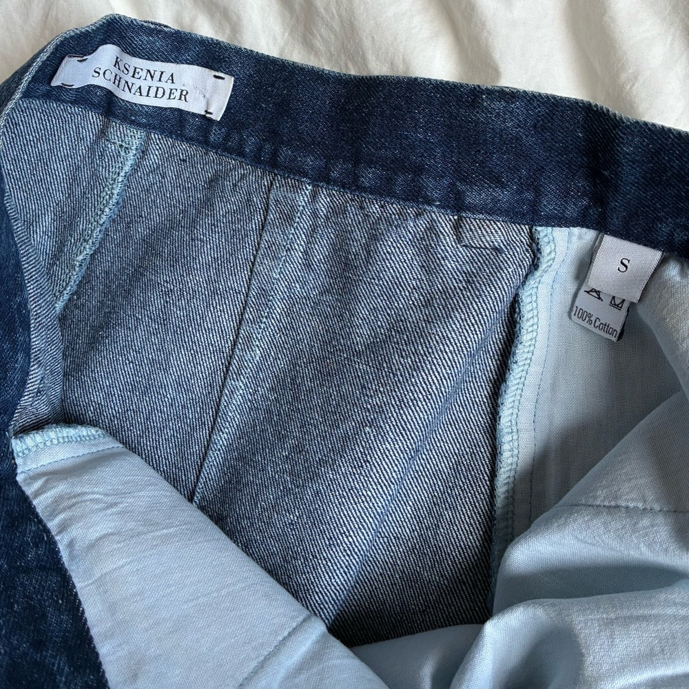 Denim Short Shorts Frayed Hem - Picture 3 of 4